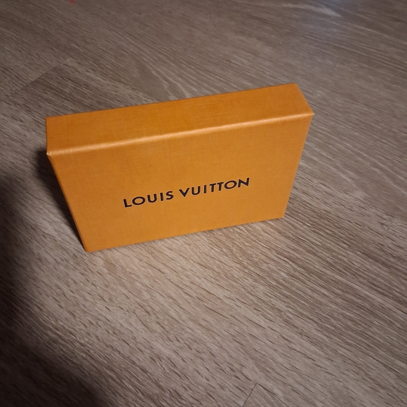 Louis Vuitton Bright Orange Box - Picture 1 of 1